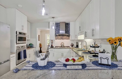Sandy Springs House | Sandy Springs Executive Retreat