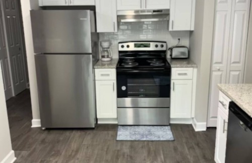 Norcross Condo | Sanitized 1BR Condo Peaceful Stay WiFi Near I-85 Dining 15min to Downtown ATL