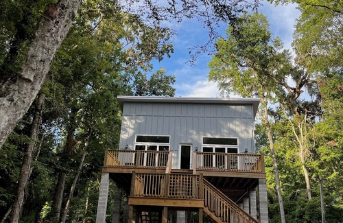 Fort White House | Santa Fe River Front, Luxury Brand New Home near Ichetucknee Springs