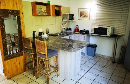 Trawal Apartment | Santika Garden Cottage Stellenbosch