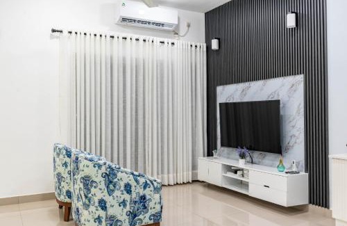 Negombo Apartment | Santorini 3BR Resort Apartment Pool & Gym