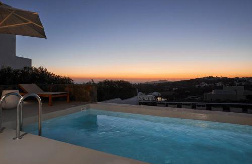 Pyrgos Apartment | Santorini Hillside Suites & Villas