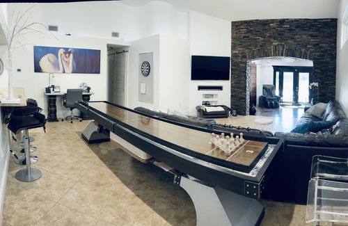 Valrico House | Santorini Oasis on Swan Lake