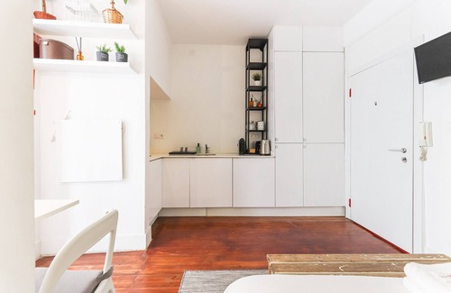 Misericordia Apartment | Santos Tiny Studio II by Homing