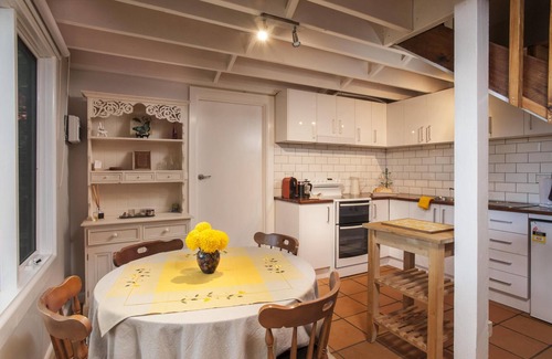 Sassafras Cottage | Santosa Cottage - A two storey cottage nestled in tree ferns, Santosa is perfect just for two.