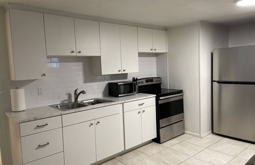 Alta Vista Apartment | Sarasota -Close to Lido & Siesta Beaches, Downtown, Pinecraft & Nathan Benderson