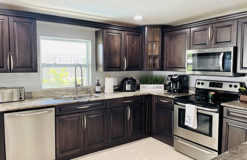 South Gate Ridge House | Sarasota Paradise Heated Pool Home Near Siesta Key Beach