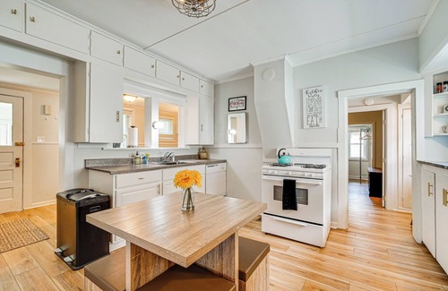 Saratoga Springs House | Saratoga Springs Home Near Downtown & Casino!