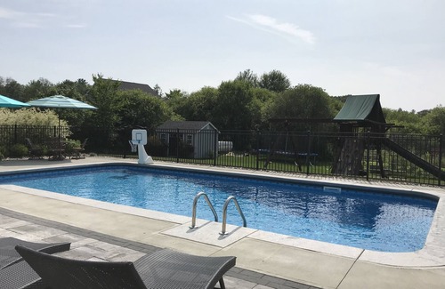 Saratoga Springs House | Saratoga track/vacation house rental in quiet setting 4.5 miles from the track