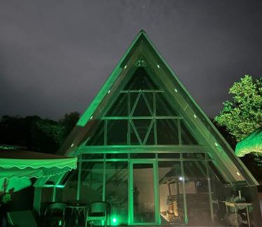 Sariaya Villa | Sariaya Staycation-Pool, Jacuzzi, PS5 and WiFi