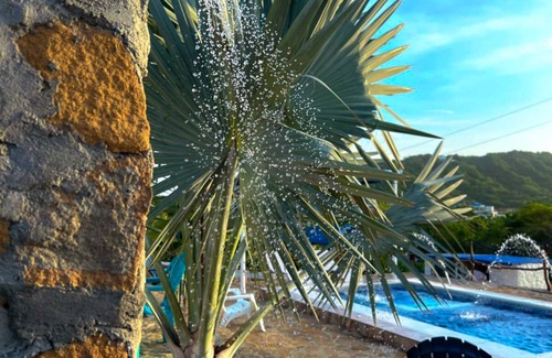 Tubara House | Saty connected while travelling, Glamping with WIFI next to the Caribbean Ocean