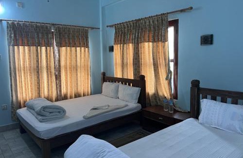 Sauraha House | Sauraha Guest House