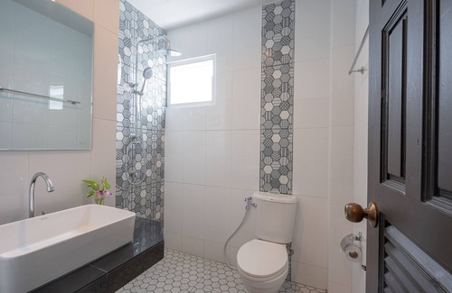 Talat Nuea Hotel | SB Living Place Hotel Phuket Town