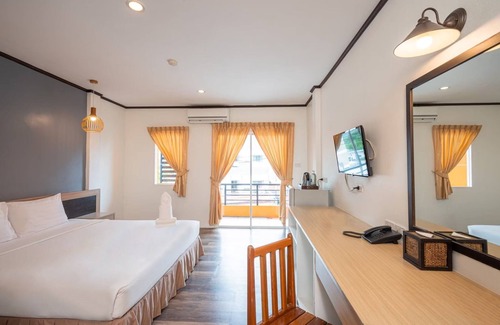 Talat Nuea Hotel | SB Living Place Hotel Phuket Town