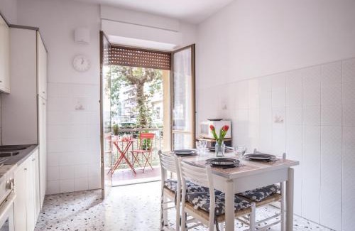 Scandicci Apartment | Scandicci Flat - 15 mins from Florence