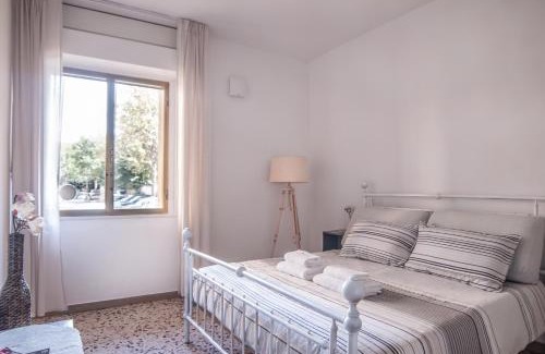 Scandicci Apartment | Scandicci Flat - 15 mins from Florence
