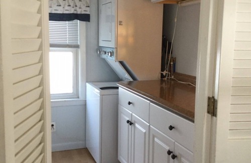 Narragansett Cottage | Scarborough Beach Cottage - Walk to the Beach!