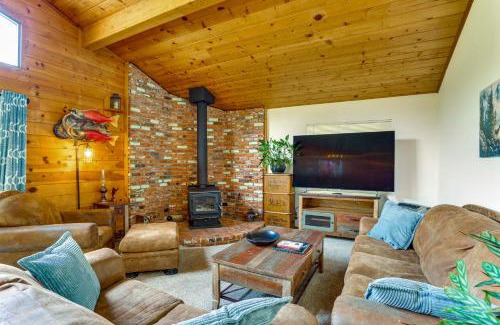 Junction City House | Scenic Riverfront Escape with Sauna in Junction City