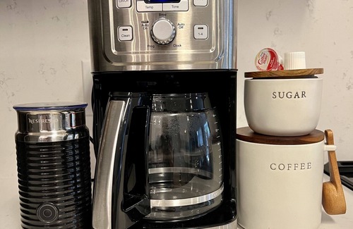 Sunrise Beach Village House | Scenic views on a quiet cove. Boat Slip, Kayaks, Peddle Boat, SUPs. Deer + fish