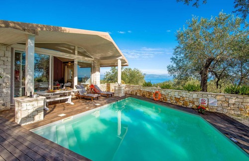 Ieromonachos Villa | Scented Garden - Luxury Villa with private pool