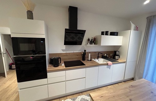 Kurrenberg Apartment | Schöne Aussicht vacation apartment - Modern apartment with Moselle and castle views