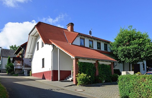 Eimelrod Apartment | Schönes Apartment in Eimelrod in Waldnähe