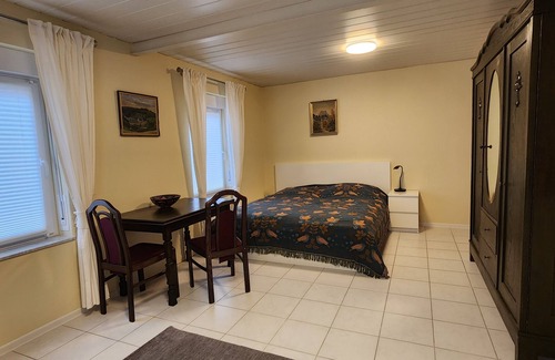 Walsheim Apartment | Schönes Studio, neu Renoviert