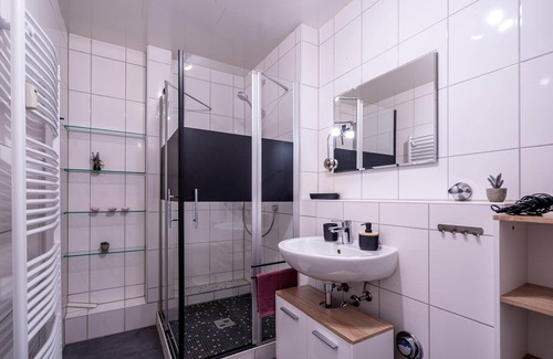 Uhldingen-Muehlhofen Apartment | Schlossbühl penthouse: exclusive accommodation with a magnificent view