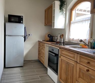 Schopfloch Apartment | Schwarzwald Ferienparadies 2 bis 3 Personen Terrasse kostenloses Parken