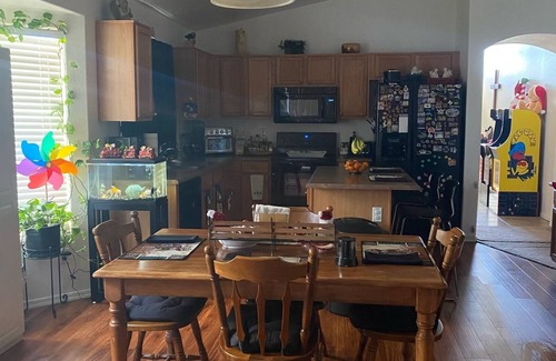 Southern Views House | Score a Touchdown at the Ultimate 4/20 Friendly VRBO Superbowl House