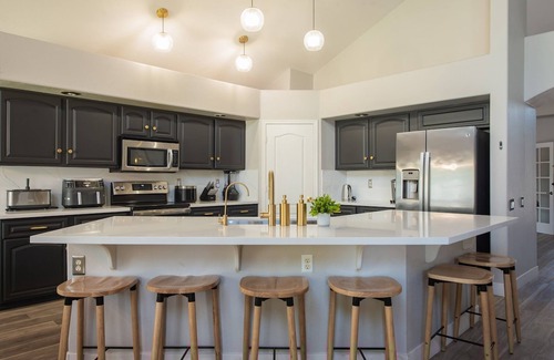 Tatum Horizons House | Scottsdale Paradise Poolside With Hot Tub Gym