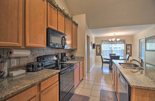 Rincon House | Screened Patio: Rincon Home, 18 Mi to Savannah!