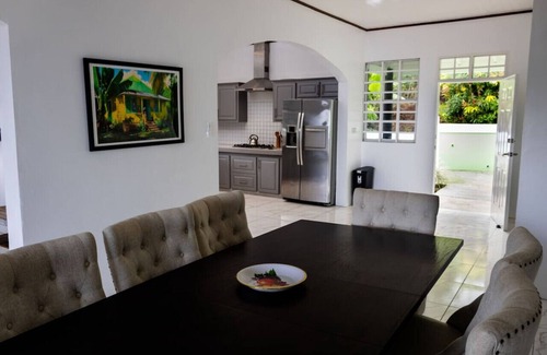 Castle Comfort House | Sea and Summit Villa