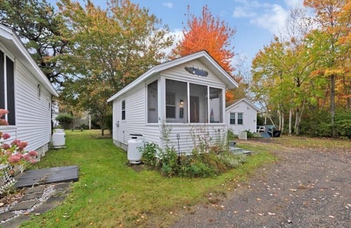Pine Point Cottage | Sea Bisquit Cottage by the Ocean