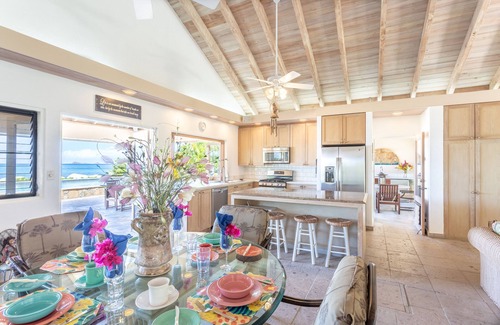 Spanish Town Villa | Sea Fans - 4 BR Beachfront Villa on Spectacular Mahoe Bay