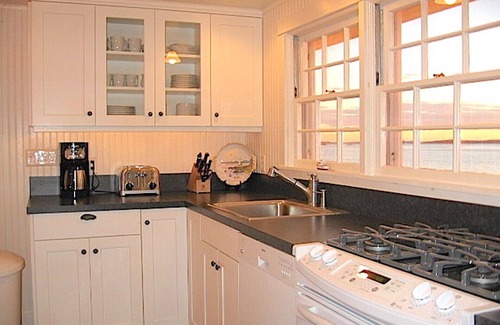 Brooklin Cottage | “Sea Meadow" Oceanfront Cottage: Lighthouse Views and Private Beach