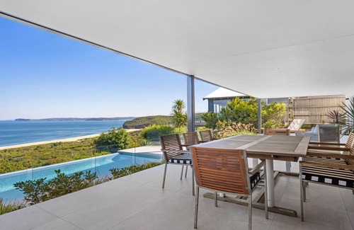 Killcare Heights House | Sea Mist Retreat by HolidayCo.