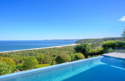 Killcare Heights House | Sea Mist Retreat by HolidayCo.