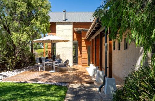 Naturaliste House | Sea Spirit I Private Properties