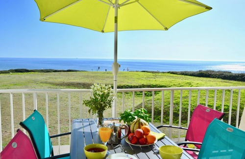 Guidel Apartment | Sea view Guidel beach heated pool gite le Cyrano auvergne-bretagne