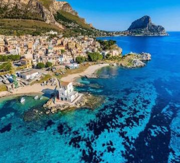 Altavilla Milicia Apartment | Sea View Holiday