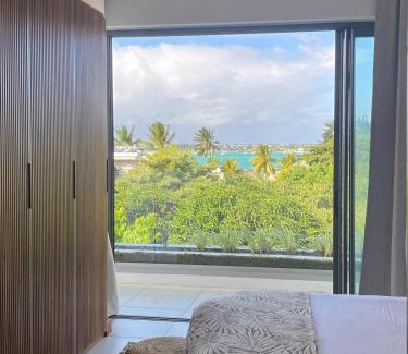 Grand-Baie Apartment | Sea view - Soleil des Canonniers