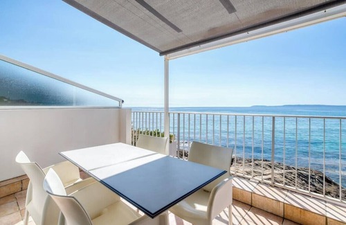 Le Lavandou Apartment | 🌅 Sea View Suite – like an apartment, in a 4★ hotel closed for the winter