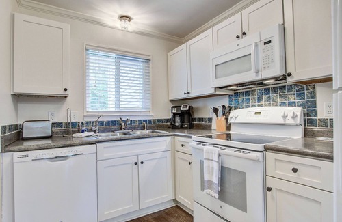 Seabrook Island Villa | Seabrook Exclusives | 2011 Marsh Walk