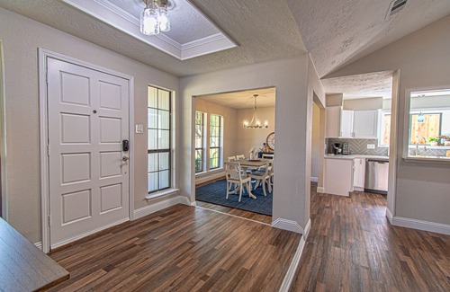 Plano House | Seabrook Home 4-bed home-Pool & Hot Tub!