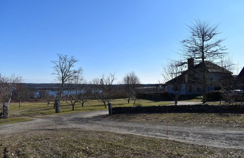 Little Compton House | Seabury House offered by Sakonnet Farm & Stays