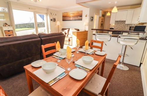Kilkee Cottage | SEAFORTH, pet friendly, with a garden in Kilkee, County Clare