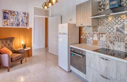 Il-Qajjenza Apartment | Seafront 2BR home with private balcony, AC & WIFI