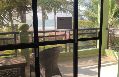 Kerr Serign Apartment | Seafront Residence