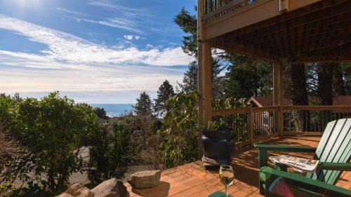 Neahkahnie Beach House | Seagrove by AvantStay Treetop Haven w Coastal Views